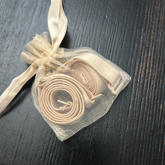 NWOT Wacoal Women's Halo Lace Strapless Bra in Cream/Tan 40DD - Picture 8 of 8